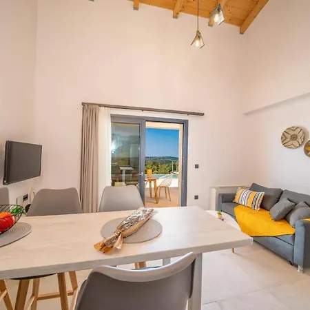 Straw By Villa Mousata